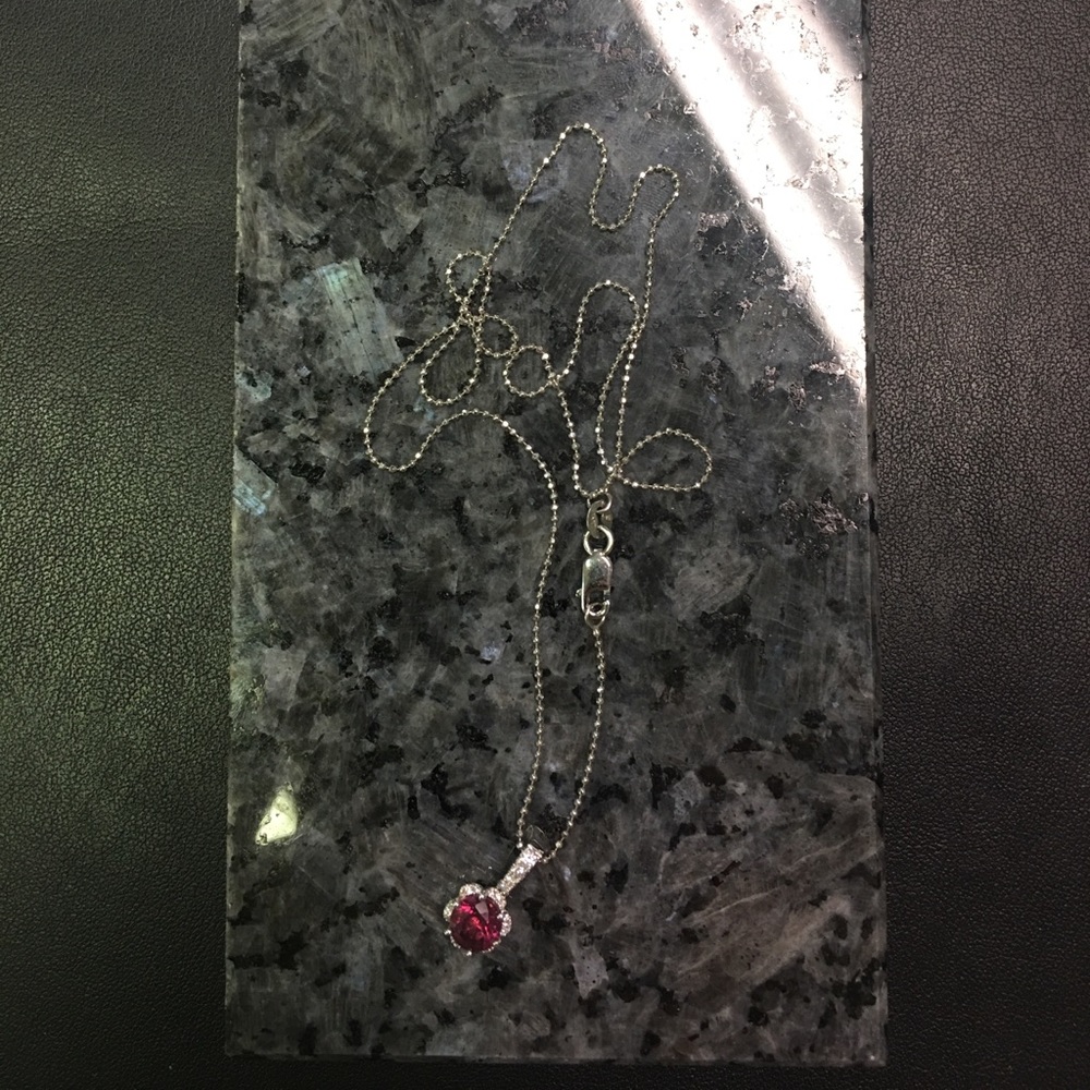 FLASH SALE 💕 Ruby Pendant
